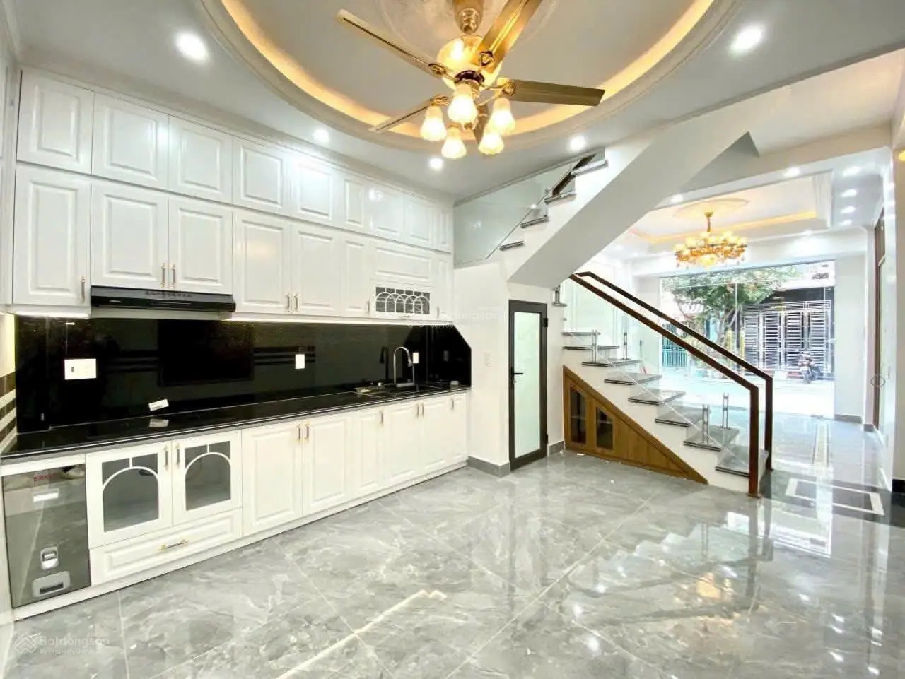 Bán nhà 4 tầng tuyến 3 Trại Lẻ, Lê Chân, Hải Phòng. Diện tích 90m2 ngang 4.5m cực đẹp