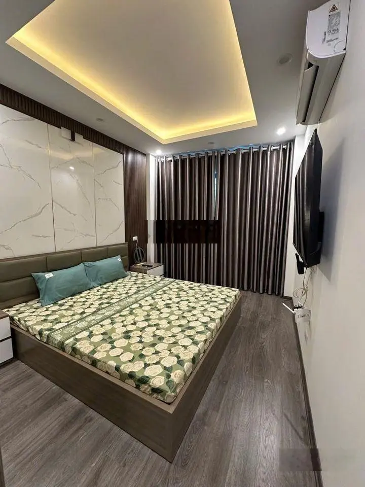 Bán Tiểu Biệt Thự Âu Cơ, ô tô vào nhà, đẹp long lanh, 80m2 mặt tiền gần 5m. chỉ 18 tỷ.