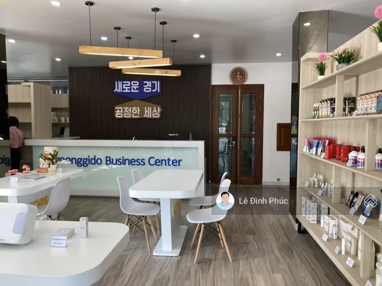 Mặt phố vỉa hè Trần Đại Nghĩa, 90m2, MT 5m, KD tấp nập, nhà hàng, tòa nhà vp, spa, siêu thị, 18 tỷ