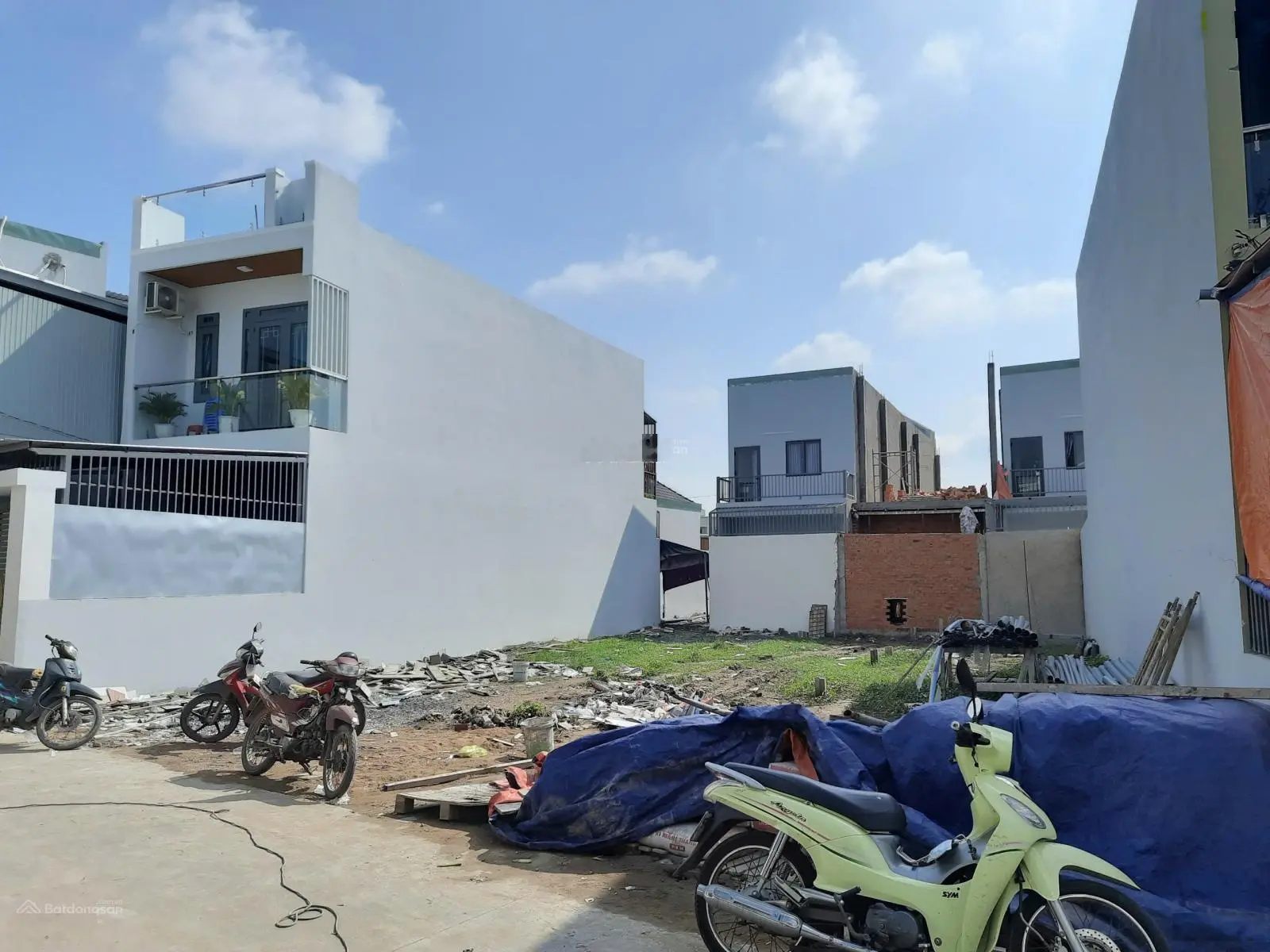 Đất thổ cư xây dựng tự do hẻm xe hơi khu công nghiệp Cầu Tràm. LH: 0776 790 ***