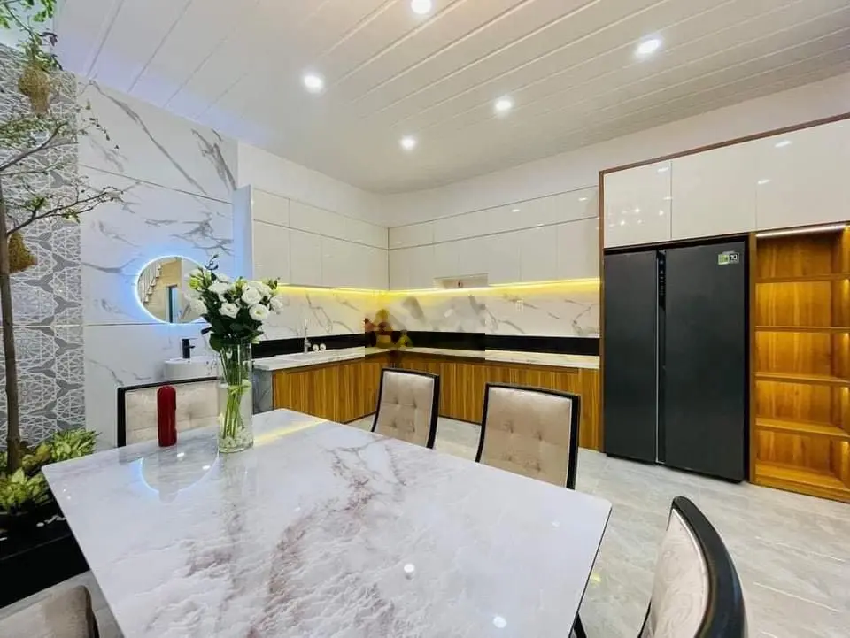 Kẹt tiền bán gấp nhà HXH Nguyễn Phúc Chu Tân Bình. Giá 3tỷ050, DT 45m2