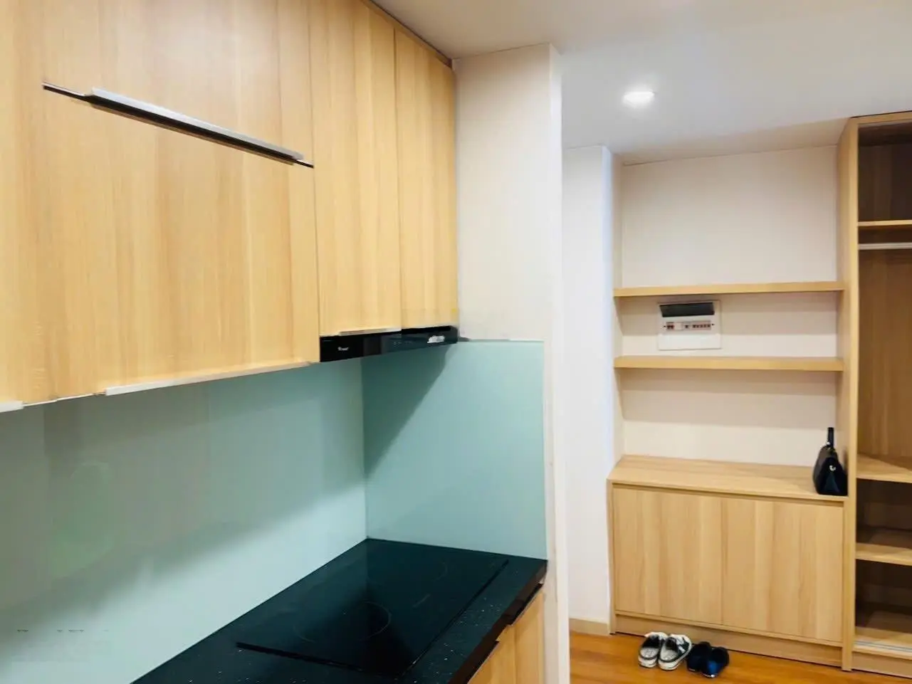 Bán căn Studio tầng cao toà bắc GOLD COAST