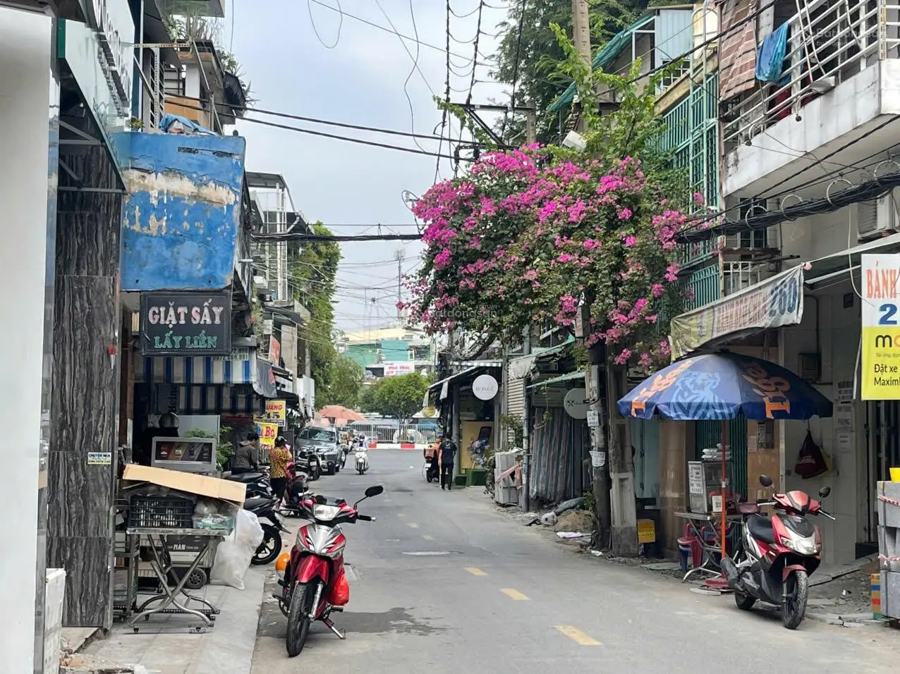 18,5tỷ về 16,5tỷ bán gấp mặt tiền 258 Phan Văn Hân, P17 sát Q1 (4,5x15m)nở hậu 9m. CN: 76,8m2. 3TST