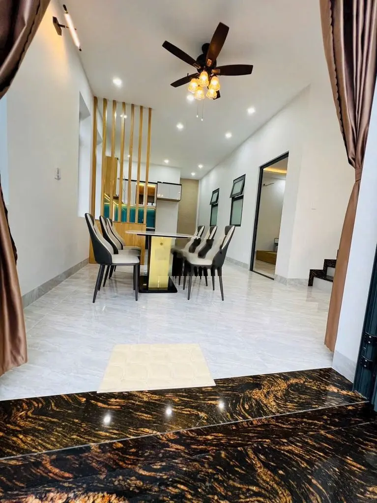 Bán Nhà Phú Hoà, Thủ Dầu Một có 5 Phòng ngủ