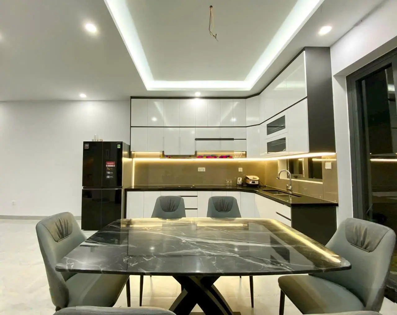 Nhà mới gói 8, mỹ gia 3 tầng hiện đại, full nội thất giá chỉ 6,5 tỷ