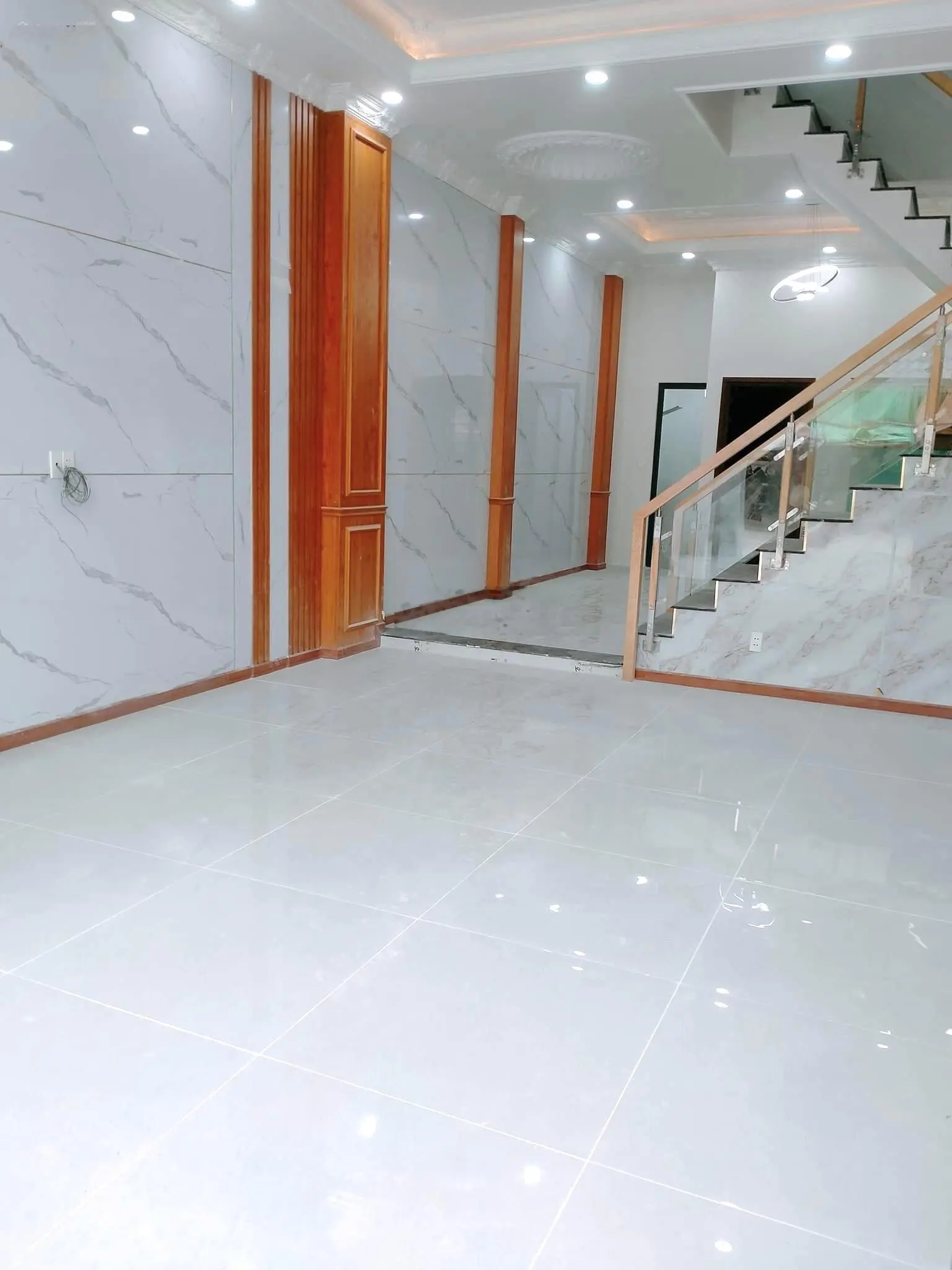 Bán nhà mới sổ riêng ngang 5m, dài 20m = 100m2 đường lớn P. Hoá An - TP. Biên Hoà