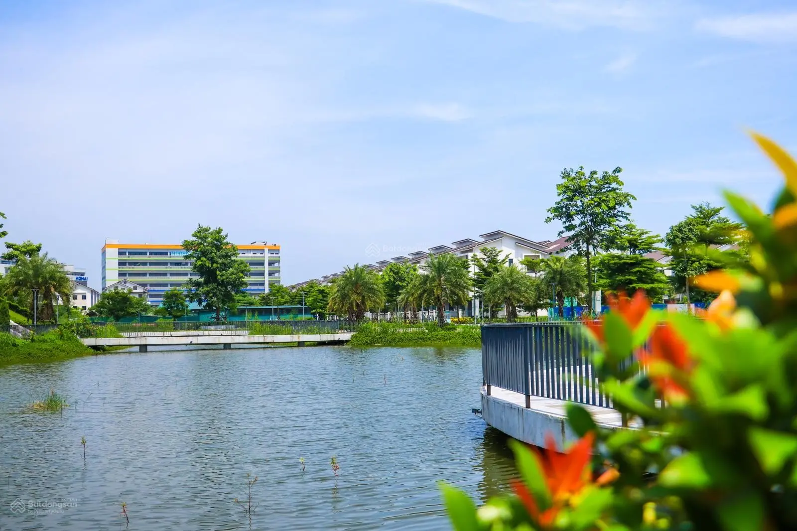 Chỉ hơn 3 tỷ sở hữu ngay biệt thự 180m2 dự án Centa Riverside Bắc Ninh cách Vin CỔ LOA 15km
