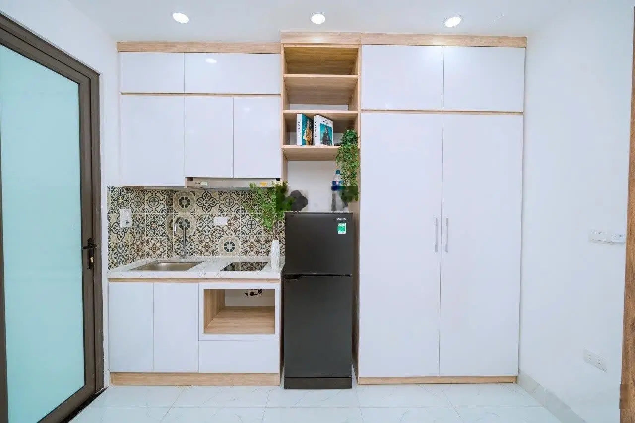 Cực hiếm, đầu tư dòng tiền khủng, tòa CCMN, căn hộ DV, phố Dịch Vọng, thang máy, 68m2 nhỉnh 15 tỷ