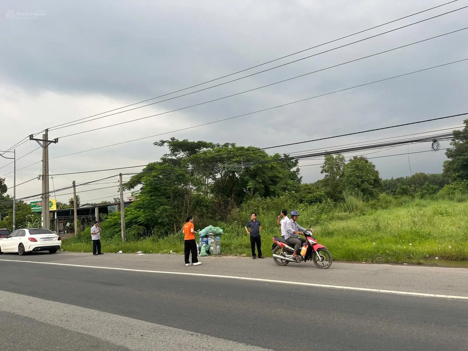 Hiếm có khó tìm, cơ hội cực tiềm năng, bán lô đất siêu rộng, mặt tiền đường QL14 (Nguyễn Văn Thành)