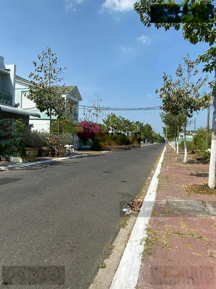 Bán gấp đất cách Co.opmart Nguyễn Bình 300m, Nhơn Đức, Nhà Bè. 120m2, Sổ hồng riêng, full thổ