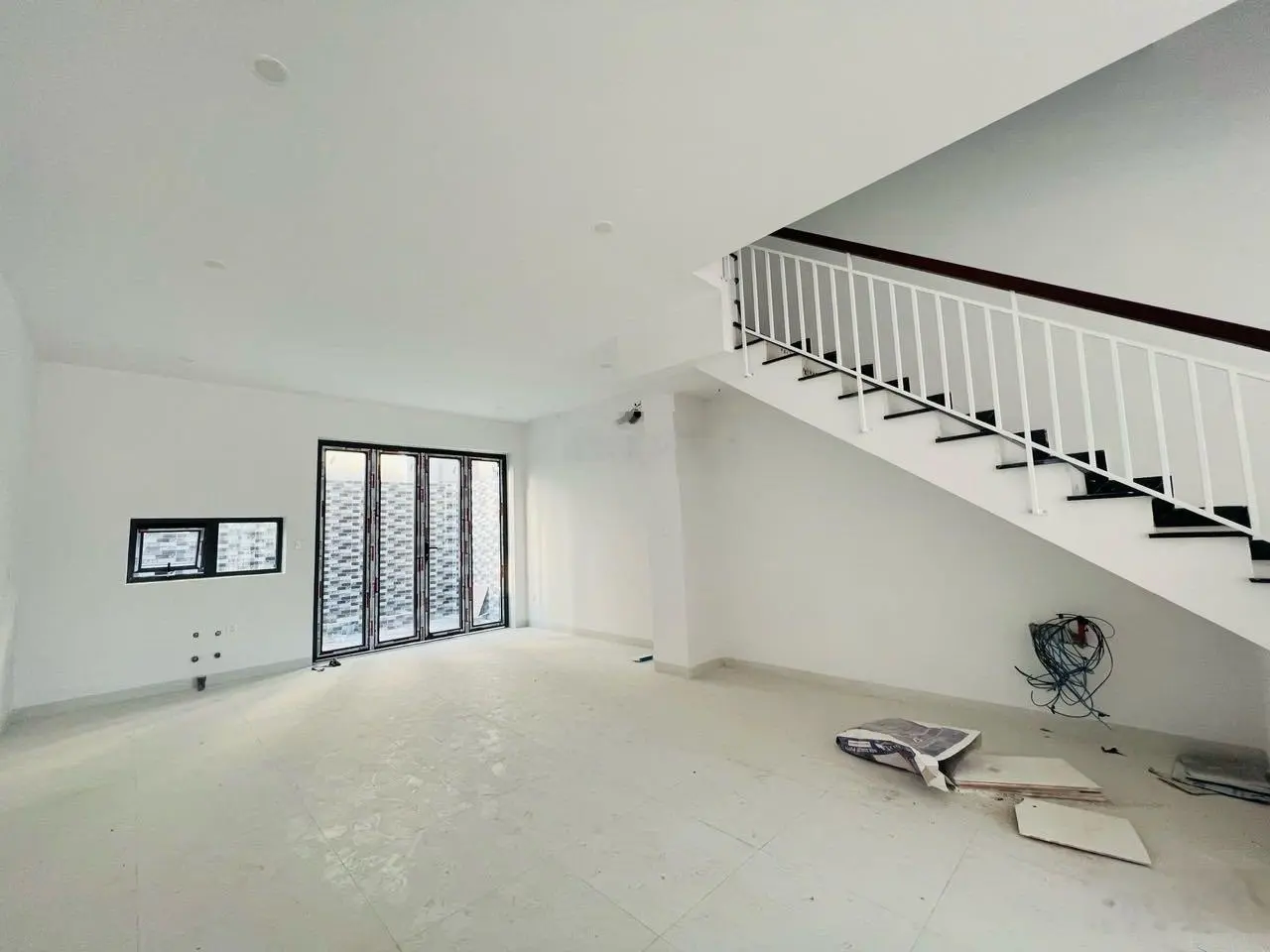 Bán nhà 3 tầng KVG gói 8 KĐT Mỹ Gia, đường thông nhà đã hoàn thiện. Giá chỉ 4tỷ5