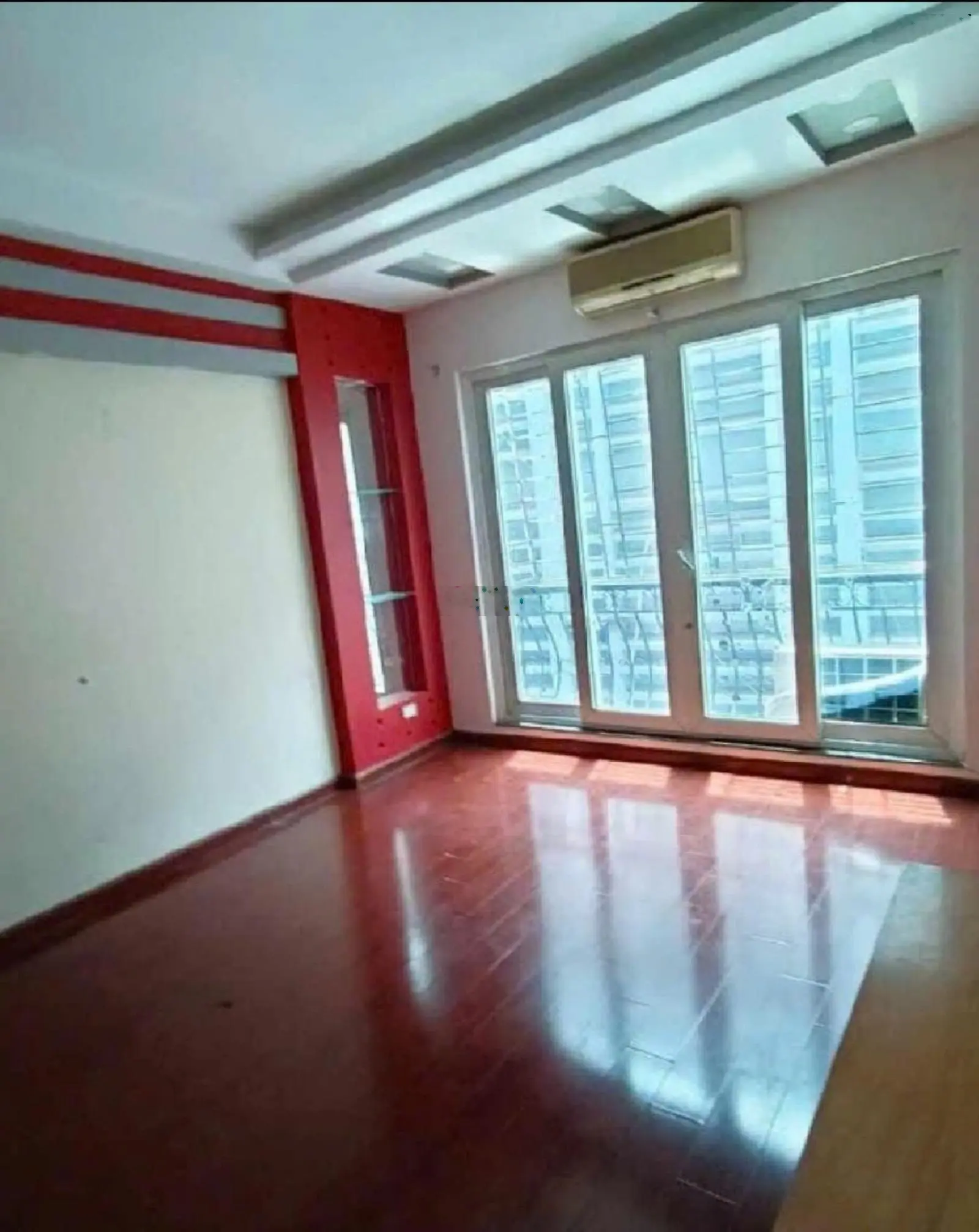 Bán nhà Quan Hoa, ngõ thông , Gara oto tránh , kd sầm uất , DT 50M x 6T giá 13 tỷ ,Lh: 0813 616 ***
