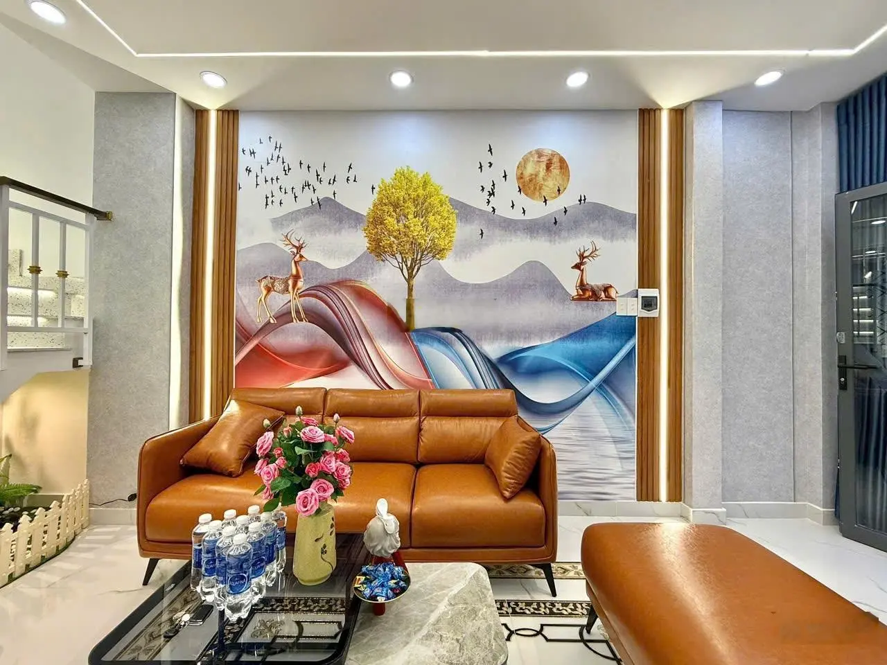 Nhà đẹp hẻm 1/, dưới 3 tỷ, hẻm trước nhà 6m, nhà trống, full nội thất mới đẹp. Liên hệ: 0906 435 ***