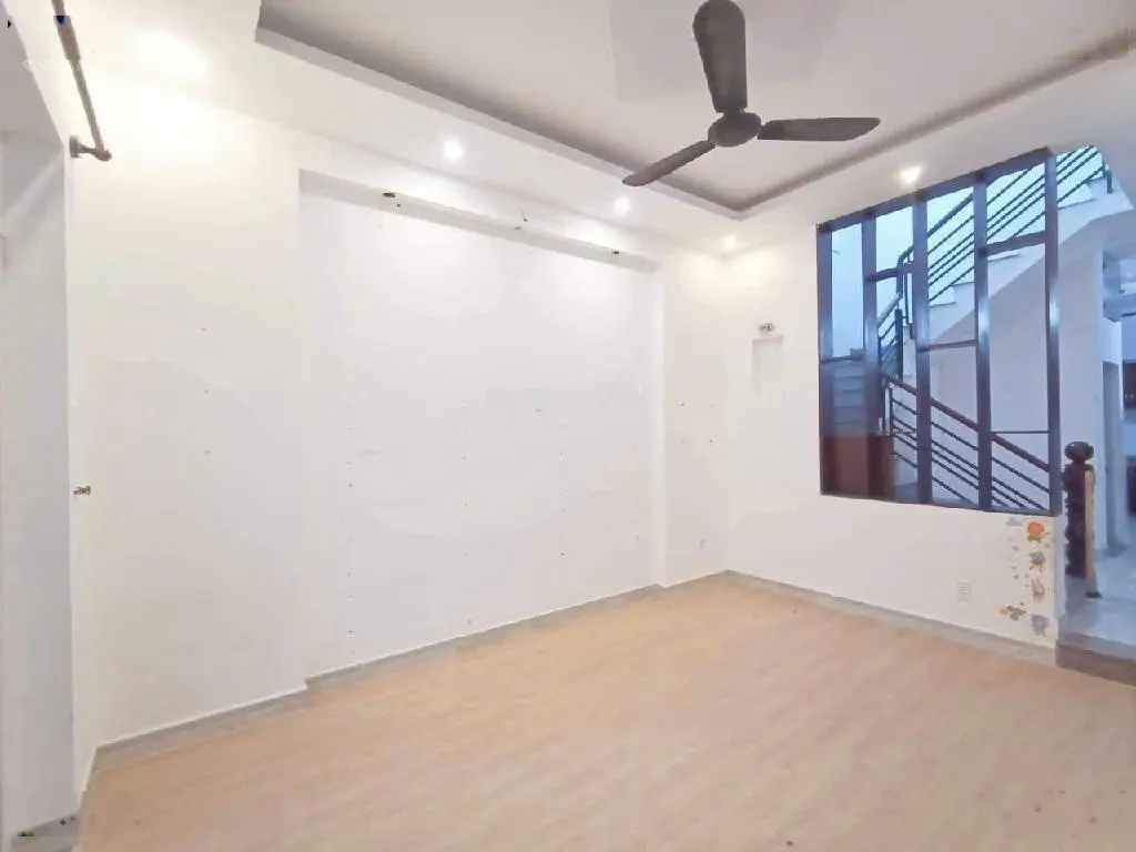 Nhà đẹp linh đông 4 x 15, gần phạm văn đồng, thủ đức, chỉ 4,x tỷ.
