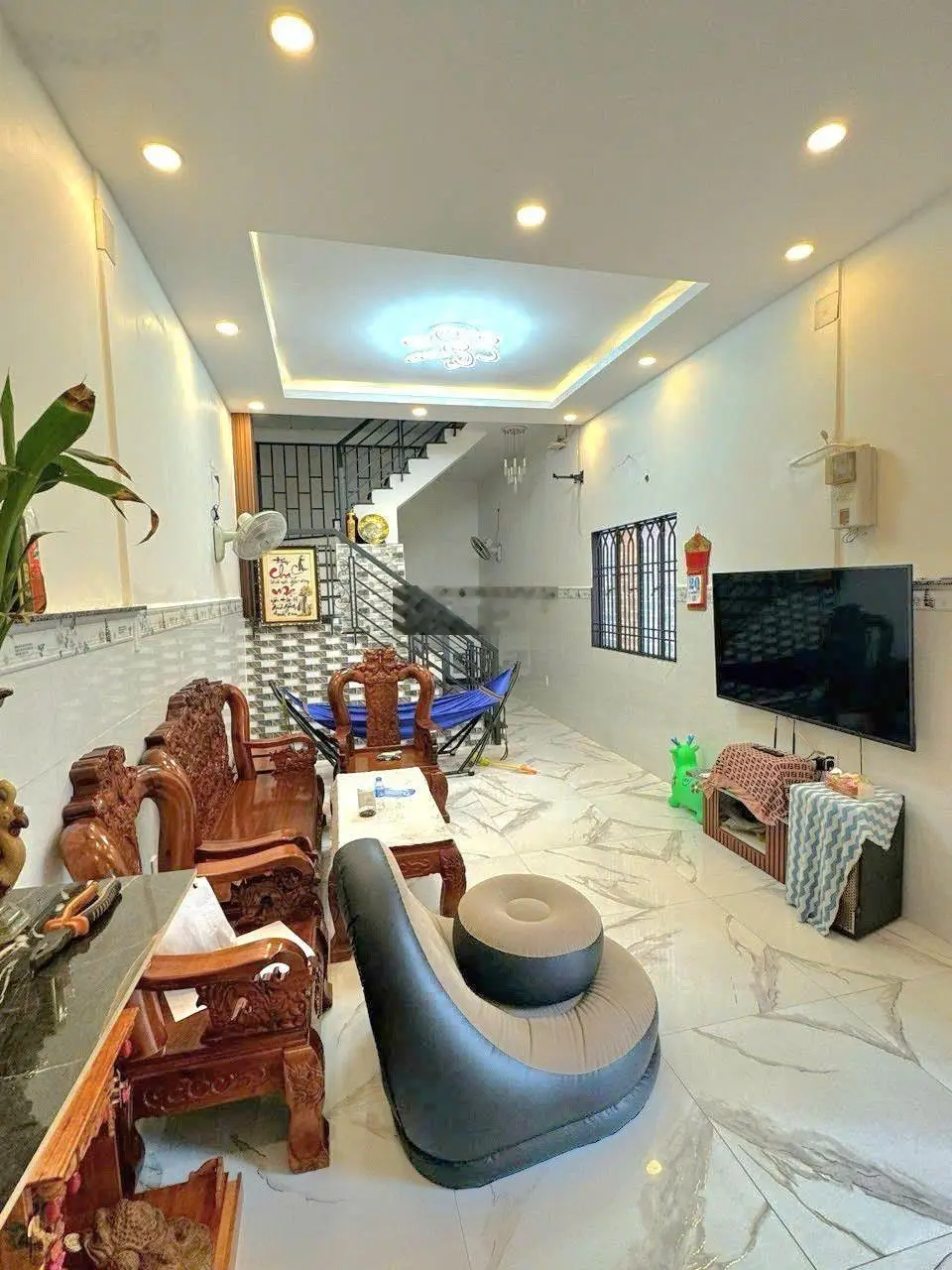 Nhà Đẹp Đón Tết Cô Chú A/C - Căn Nhà Sát HXH - Hoàng Hoa Thám 43m2 - 2 Tầng - 2 PN - Nhỉnh 5 Tỷ