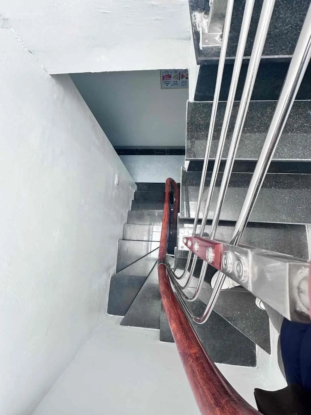 BÁN NHÀ DÒNG TIỀN TRƯƠNG ĐỊNH HAI BÀ TRƯNG: hiếm có, 96m2; 7 tầng; 22 phòng ngủ; dòng tiền 120tr/T