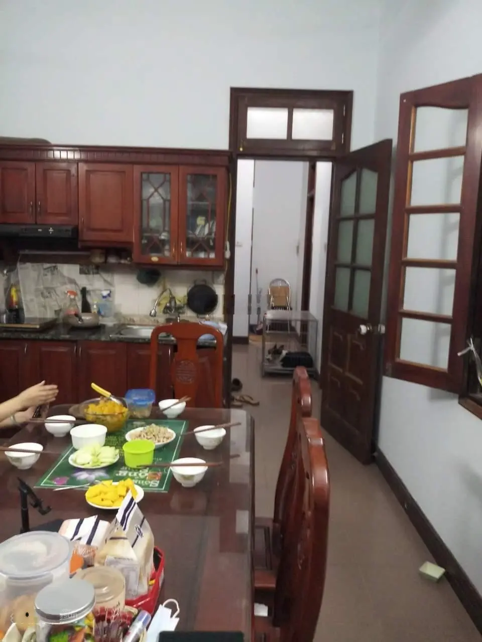 Bán nhà phố Võng Thị - Tây Hồ, DT 110m2, mặt tiền 15m, giá 22.5 tỷ, 5 tầng biệt thự cũ, chủ bán đất