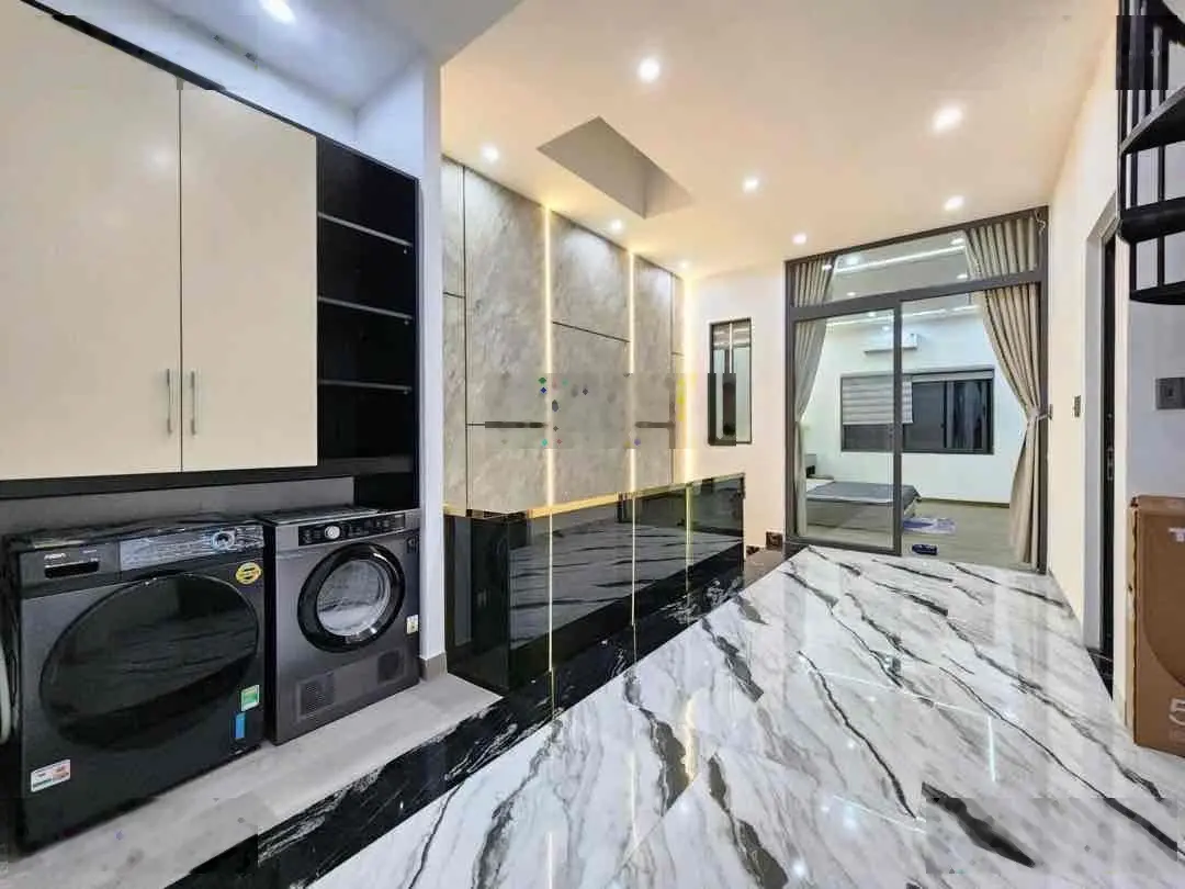 Ngân hàng thanh lý nhà siêu đẹp ngay trục đường Hoàng Thị Loan cách bãi tắm Nguyễn Tất Thành 500m