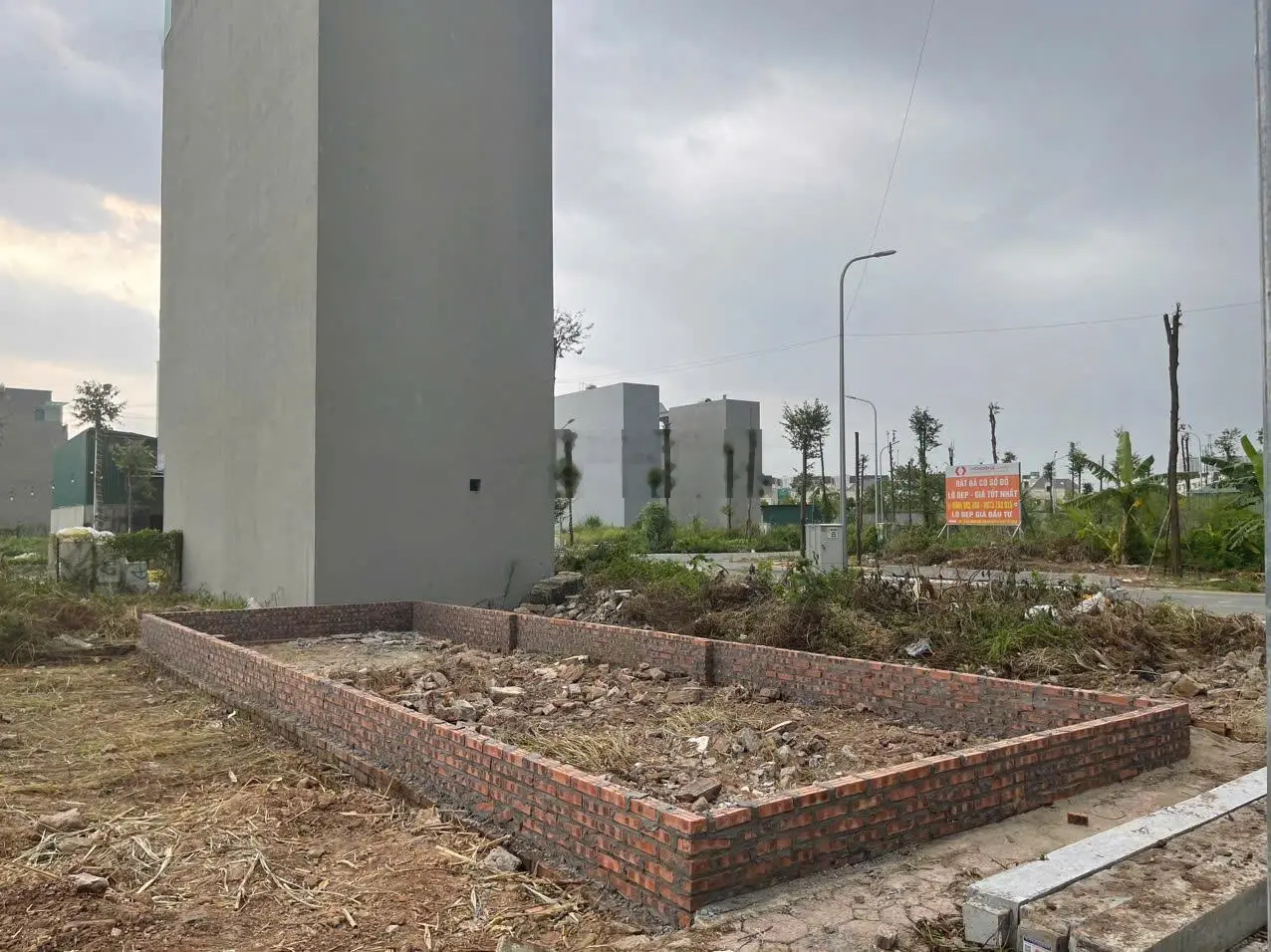 Bán lô đất dt 48,4m2, MT 4m, ngay sau đường 30m, đường trước nhà rộng 16m, view thoáng vĩnh viễn