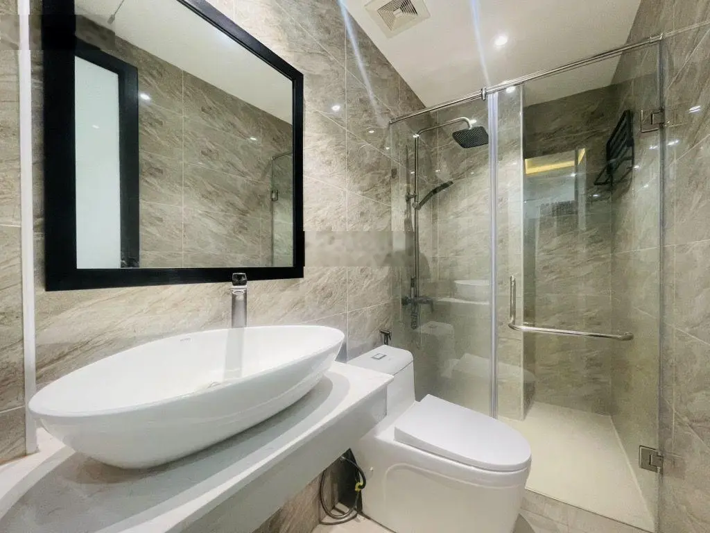 Bán nhà siêu đẹp Cầu Giấy, 6 tầng, thang máy, ngõ nông, gần phố,dt 30m2, mt rộng 4.6m, 4pn