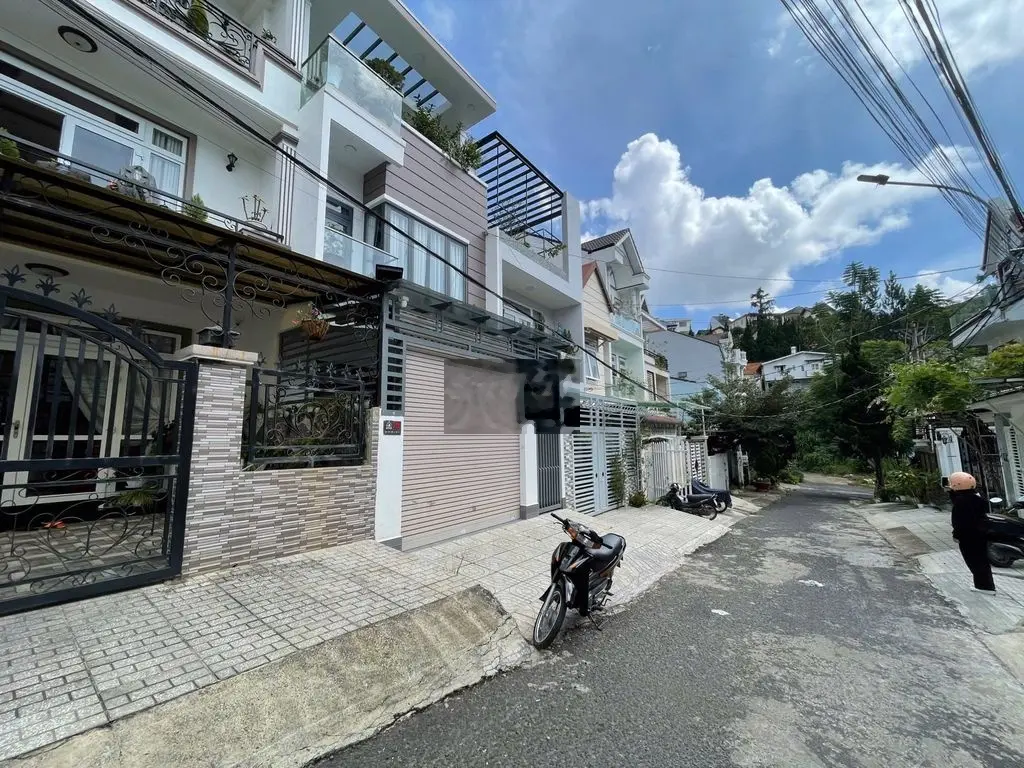 Nhà mặt tiền KQH Thái Lâm. P4. Đà Lạt hơn 90m2 chưa đến 6 tỷ