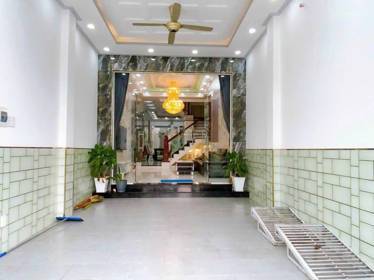 Nhà phố 3 lầu MT đường 20m Huỳnh Thị Đồng, TT Nhà Bè