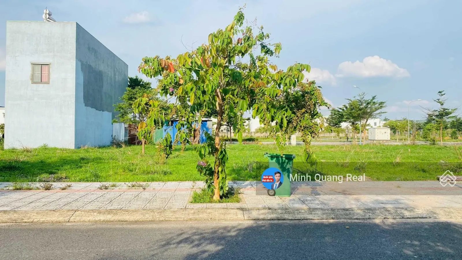Chính chủ bán gấp cặp liền kề 80m2, đường D8 thông công viên, nhỉnh 1,4 tỷ