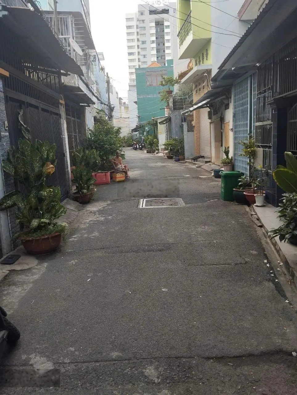 Bán nhà Đối Diện Đầm Sen - 80m2 - hẻm nhựa 5m , 3 tầng ngang lớn 5m sổ riêng - 7 tỷ 5