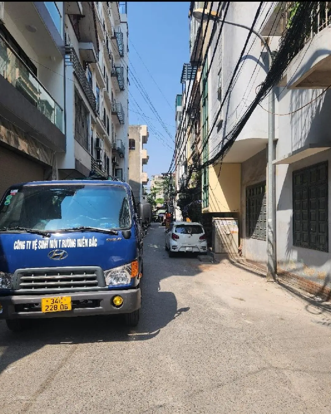 Nhà phố tô hiệu hà đông - ô tô đỗ cửa vào nhà