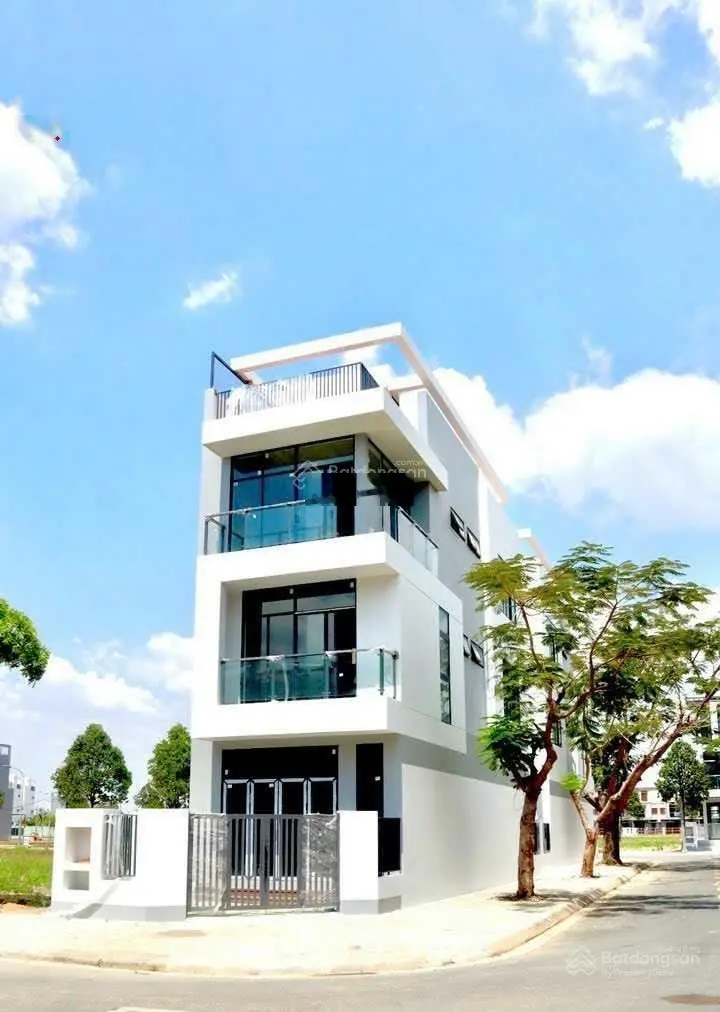 Bán nền đất 100m2 giá tốt khu nhà mới xây Đông Tăng Long Q9 LH Thảo 0908 336 ***