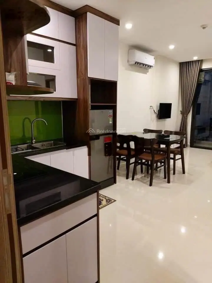 Căn 3 NGỦ 2WC LONDON 77m2 giá 3.9 Tỷ, Thiết kế lịch lãm, tầng trung, view đẹp, Có bể bơi Park