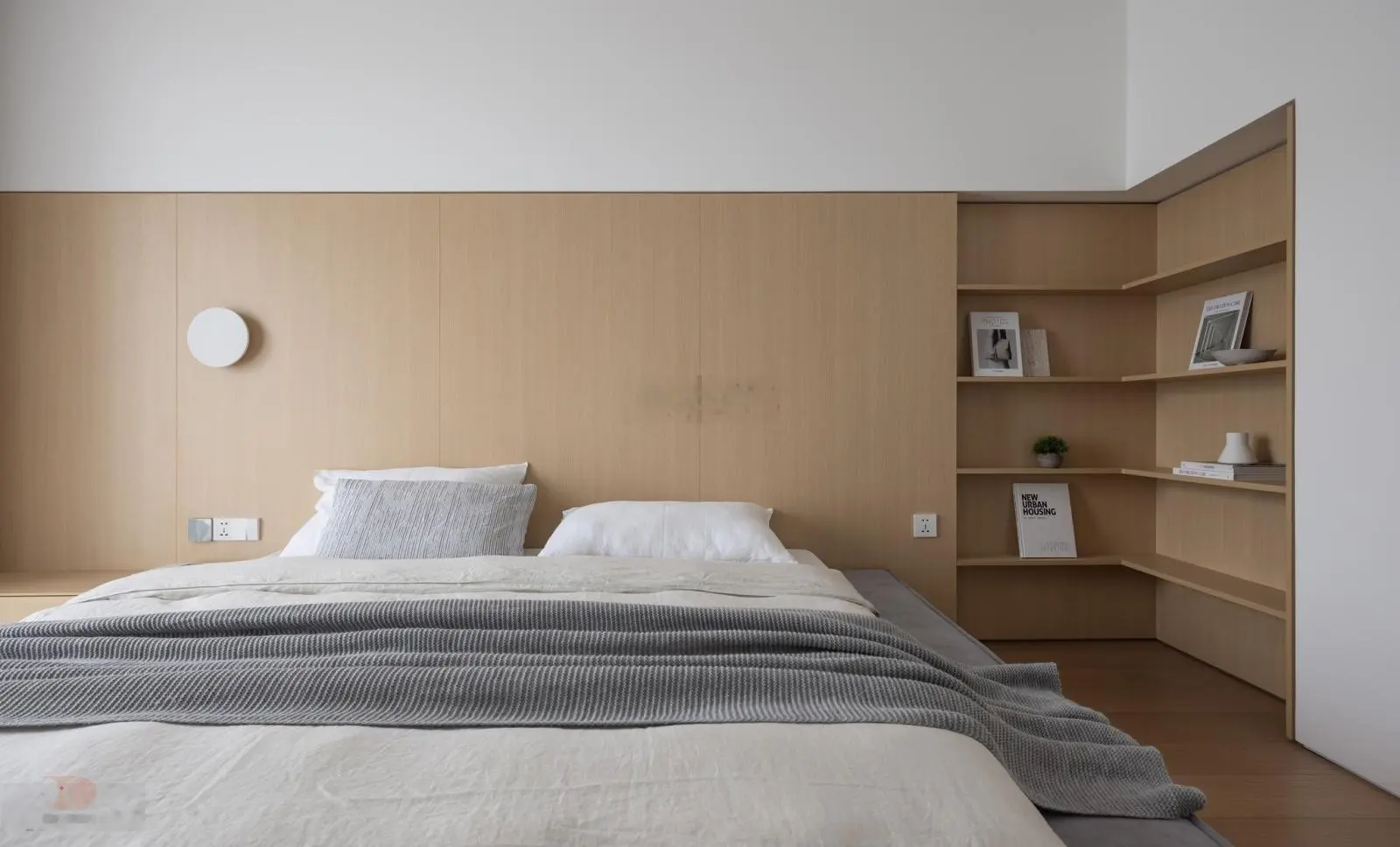 Bán căn 4 p. ngủ 156m2 tầng thoáng hướng ĐN, nhà mới 100% tại Hà Nội Paragon Duy Tân, Cầu Giấy
