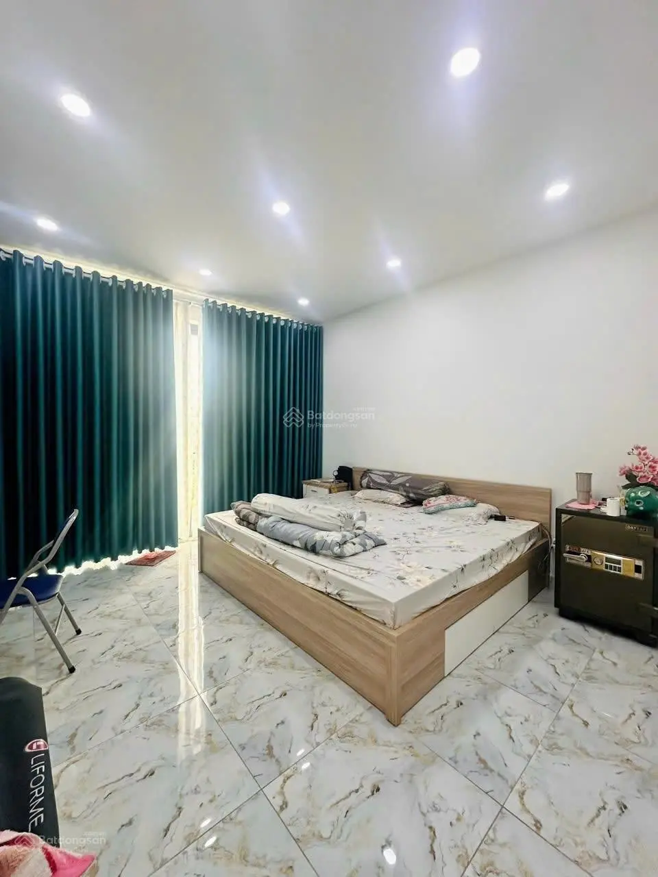 Bán nhà mặt tiền Yên Thế, Tân Bình, DT 8x20m, HĐ thuê 125triệu, 5tầng, Giá 46,5tỷ tl