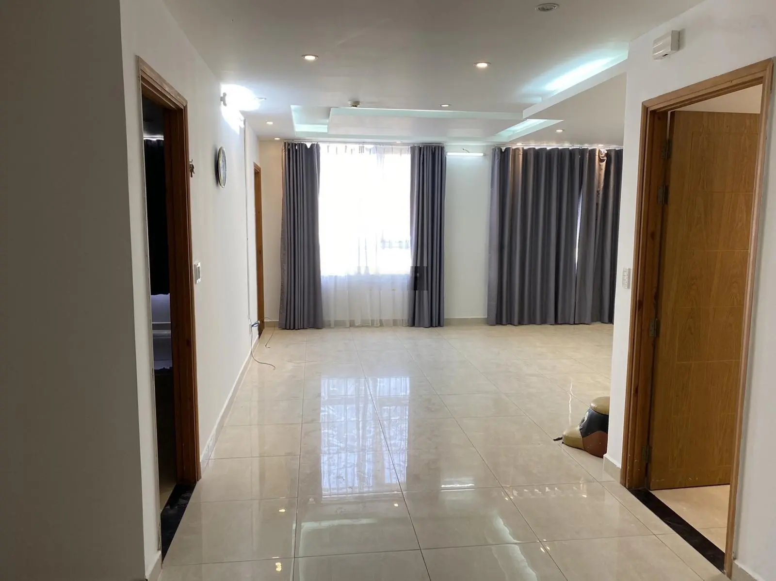 Cần bán gấp căn hộ CBD Premium, 130m2 - 3PN, 3WC, ngân hàng hỗ trợ vay 70%, giá thoả thuận