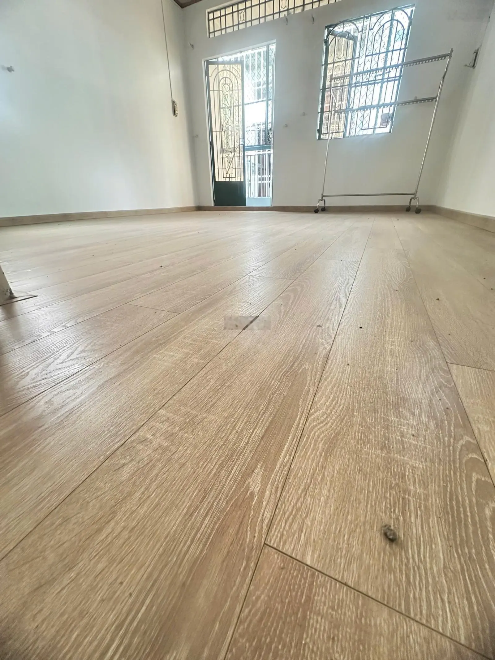 Cần Bán Gấp Nhà P10 Tân Bình đường Bùi Thế Mỹ 30m2 3 tầng chỉ 3,5 tỷ.