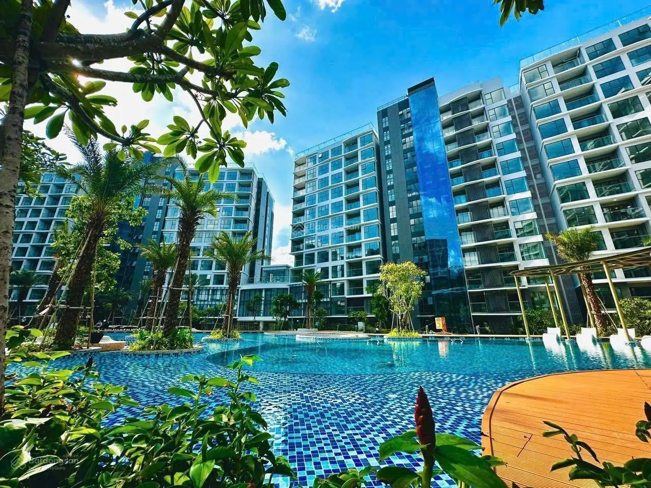 Căn hộ CC Centery 3PN 121m2 thanh toán 1,8 tỷ nhận nhà, ân hạn gốc 3 năm, chiết khấu 17%