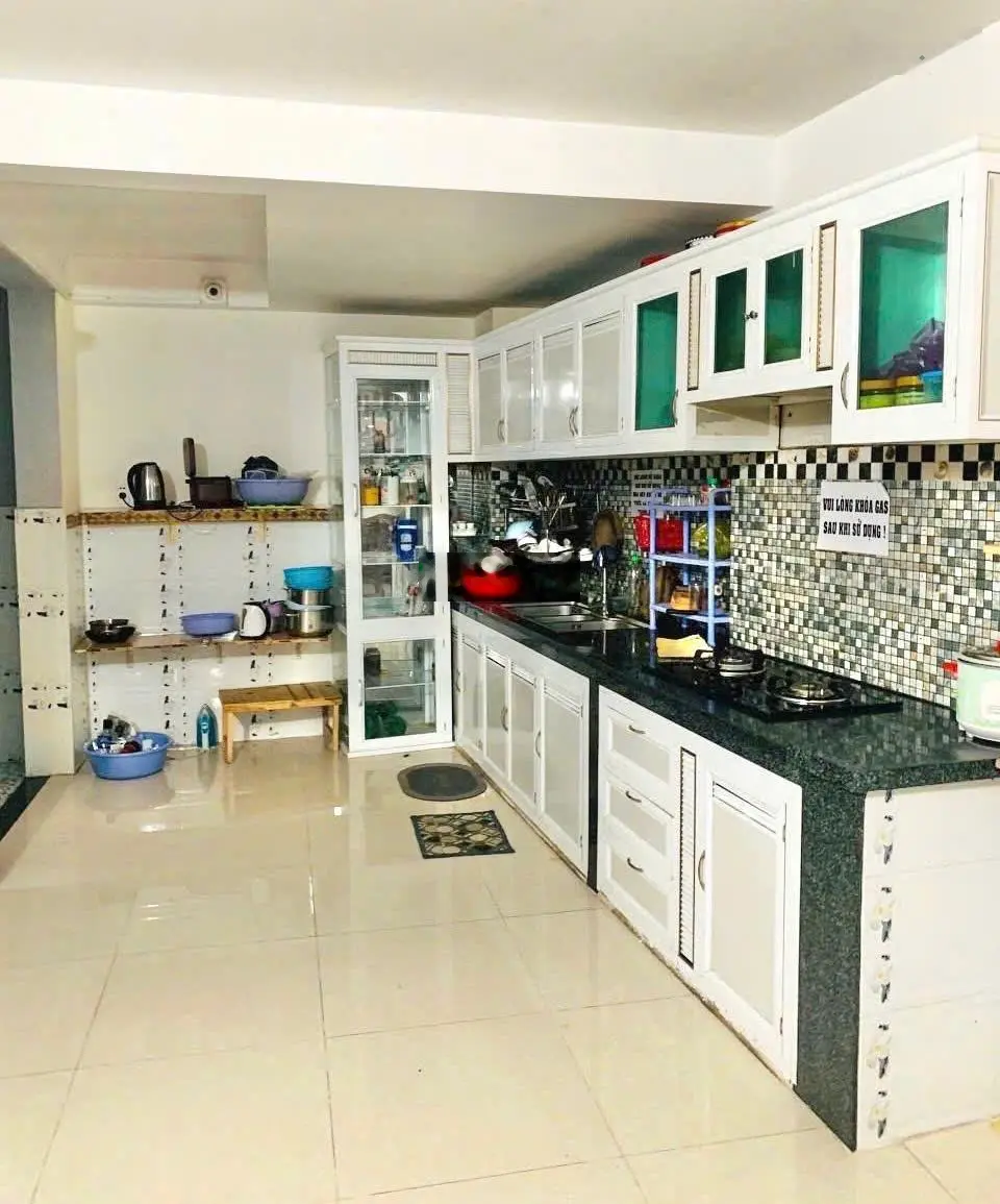 Bán nhà 3 tầng tại Võ Văn Ngân, Bình Thọ, Thủ Đức 100m2, 4 PN, 5 WC, 6,x tỷ