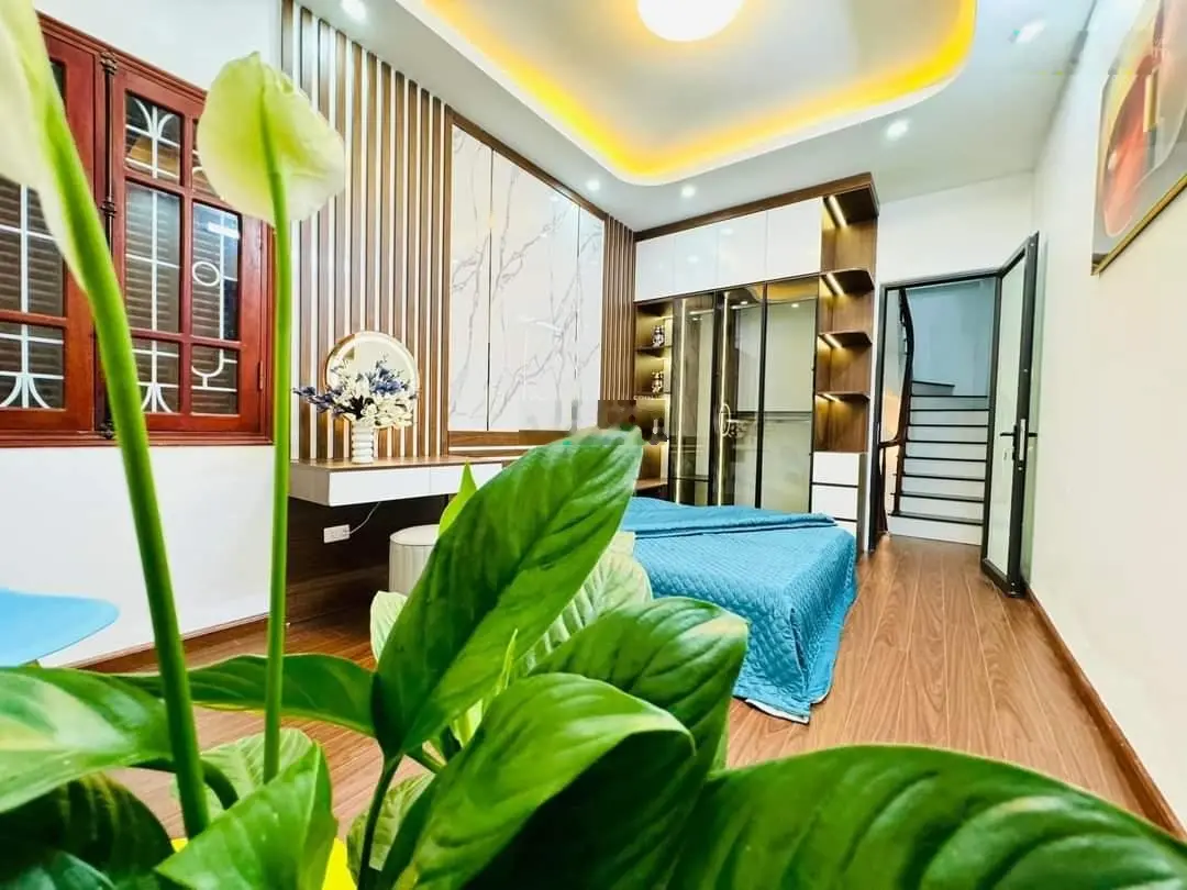 Bán Nhà 5 tầng phố Khương Trung, Thanh xuân, ngõ nông hơn 4 tỷ