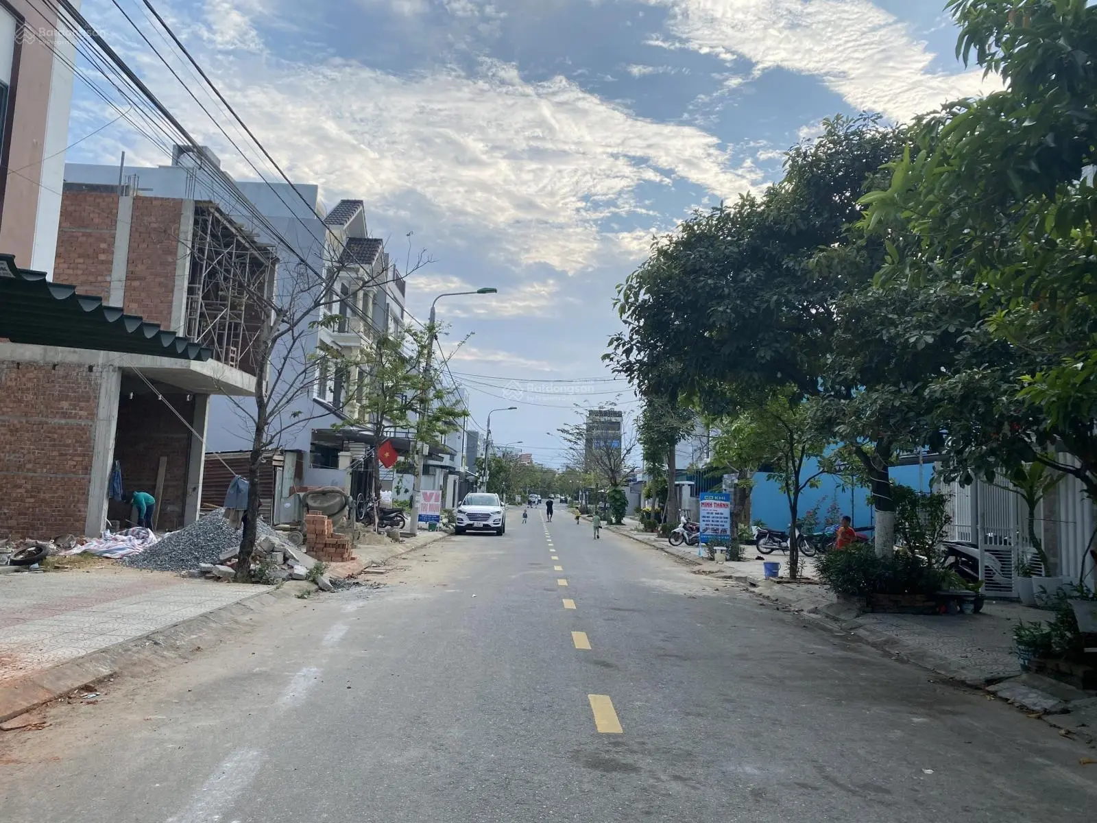 Hàng siêu phẩm! Chủ cần bán 2 lô liền kề B1.44 đường Vũ Đình Liên - Hướng Đông Nam - Sạch đẹp
