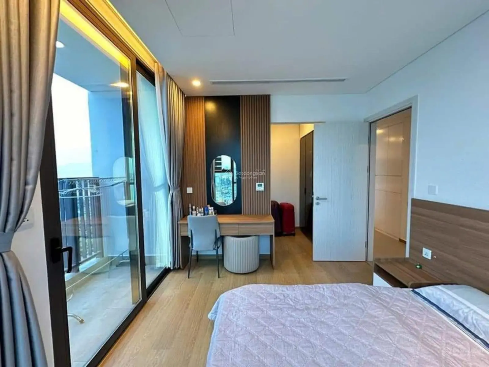 Duy Nhất căn 2PN Sam Towers View Sông - DT 70m2 - Giá gốc CĐT - Ngân hàng hỗ trợ vay 85%