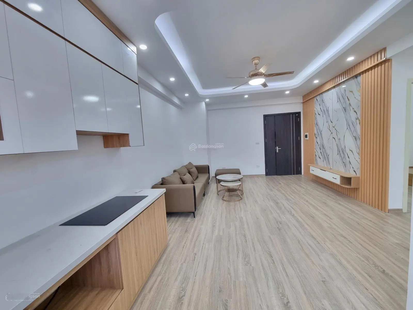 Chung cư Xa La Hà Đông nhà đông 70m2, 2 vệ sinh nhà mới đẹp giá: 3.29 tỷ