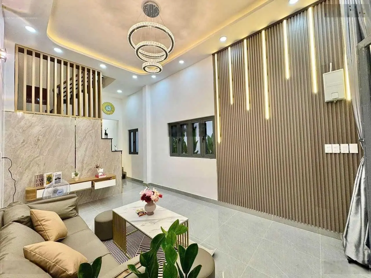 Nhà 3 tầng quốc lộ 13, ngay vạn phúc, kế bên trường Nguyễn Khuyến, gần Đại Học Luật, nhà thờ Fatima