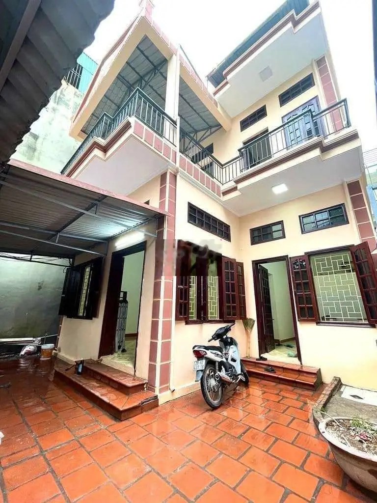 Bán nhà Biệt thự Thanh đàm 95/106T1m², 2tang, mặt tiền8.7m, giá 9.2 tỷ
