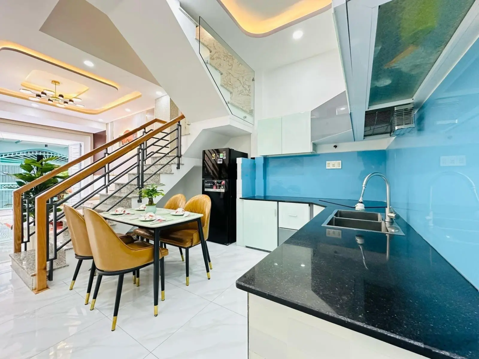 Hàng săn tháng này Trần Ngọc Lên,P.Định Hòa TP. Thủ Dầu Một,BD .DT 99m2/3tỷ120,sổ hồng riêng