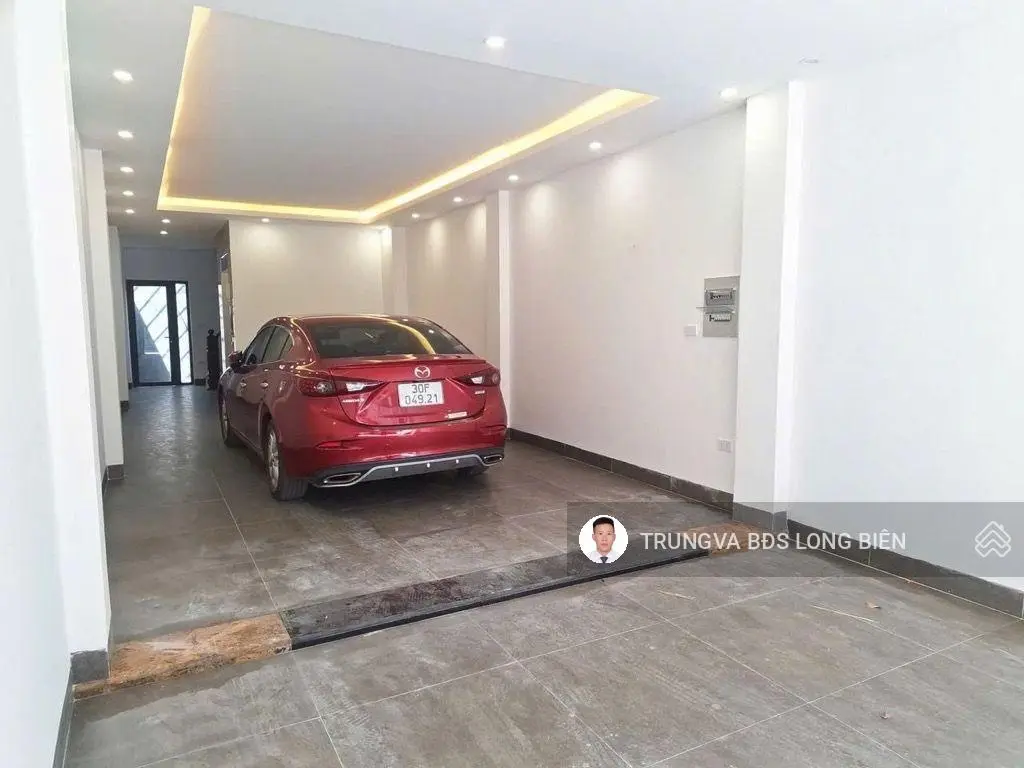 Bán nhà Aeon Mall Cổ Linh 57m2 X 6 tầng ô tô tránh ngõ thông thang máy gara ô tô