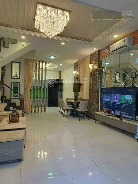 Bán nhà HXH 1979 Huỳnh Tấn Phát , thị trấn Nhà Bè gần cầu Phú Xuân ngay Q7. Giá: 6.5 tỷ DT: 5x10m