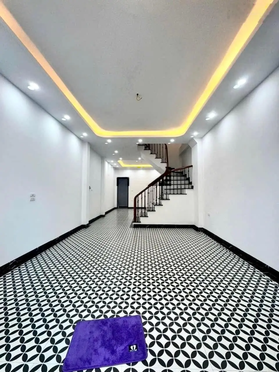 Bán nhà Yên Nghĩa, ô tô đỗ sân, dân trí cao, 48m2, 4.35 tỷ