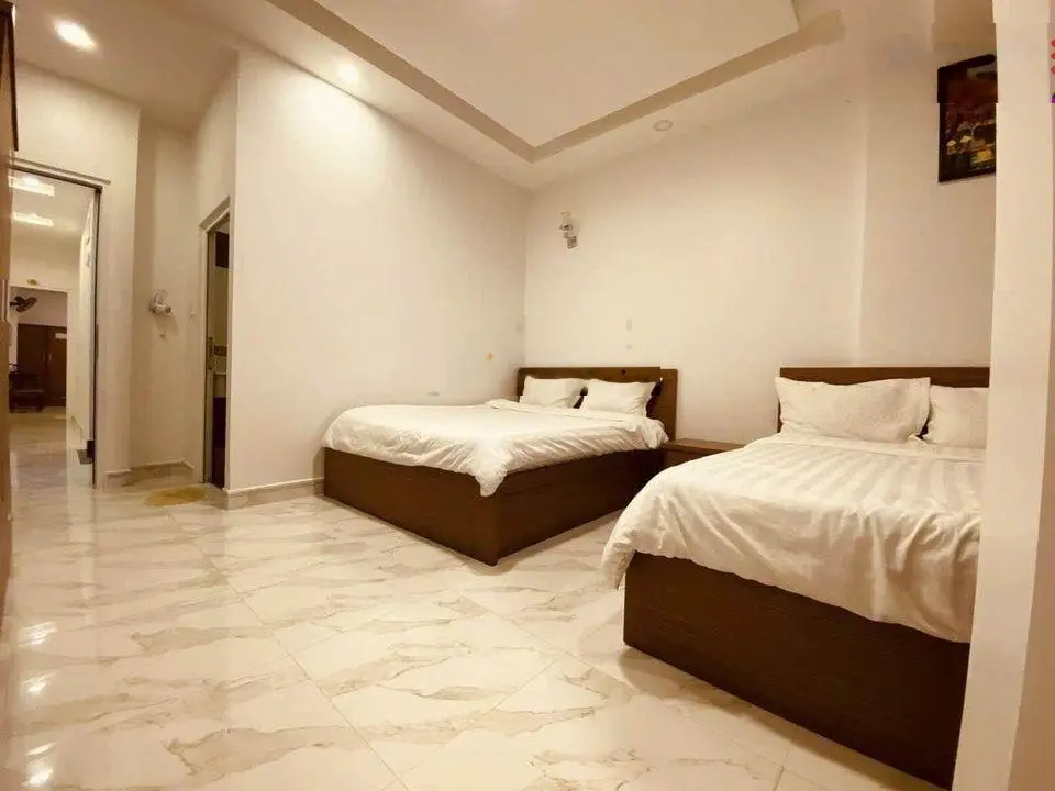 Giảm giá 16tỷ còn 13,9tỷ khách sạn KQH Bùi Thị Xuân 87m2 5 tầng 10phòng cách Hồ Xuân Hương 800m