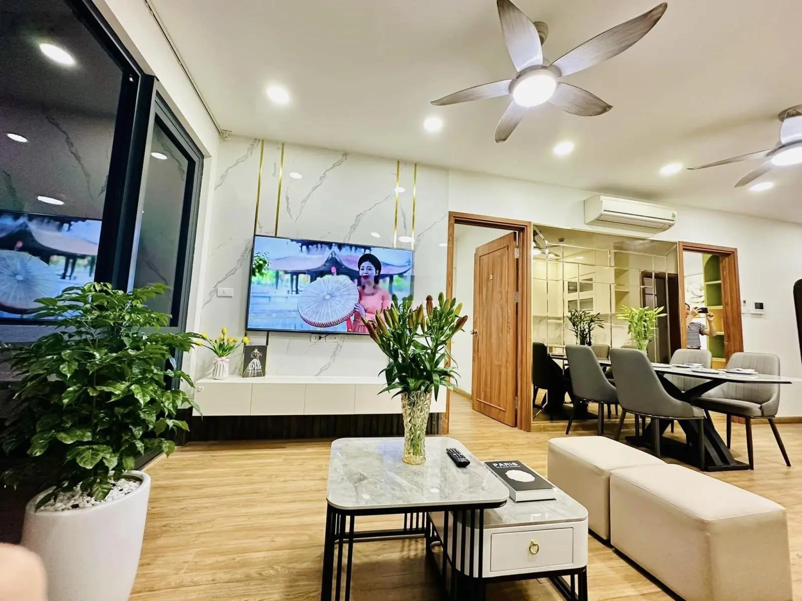 Bán CH 5A Lê Đức Thọ, 2n2vs, 70m2, Full đồ, giá 3,6 tỷ. LH 0982 629 ***