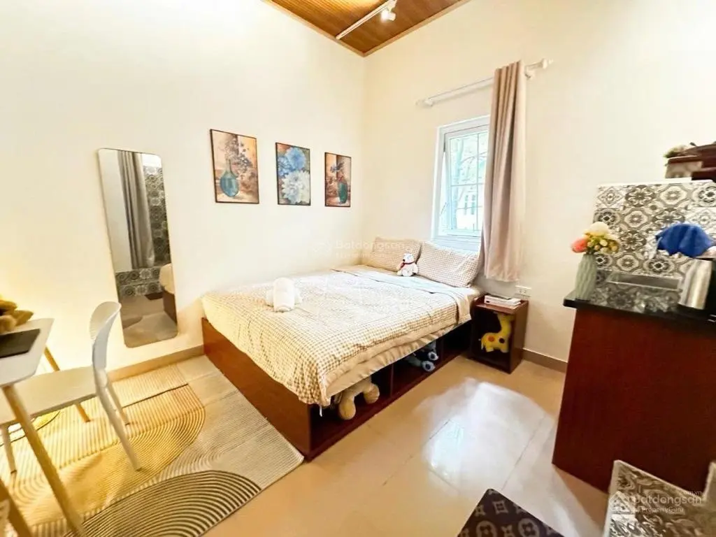 Hàng hiếm - bán nhà Thợ nhuộm sát đường 33m2x3T, kinh doanh homestay đỉnh, xu hướng - 10 tỷ VND